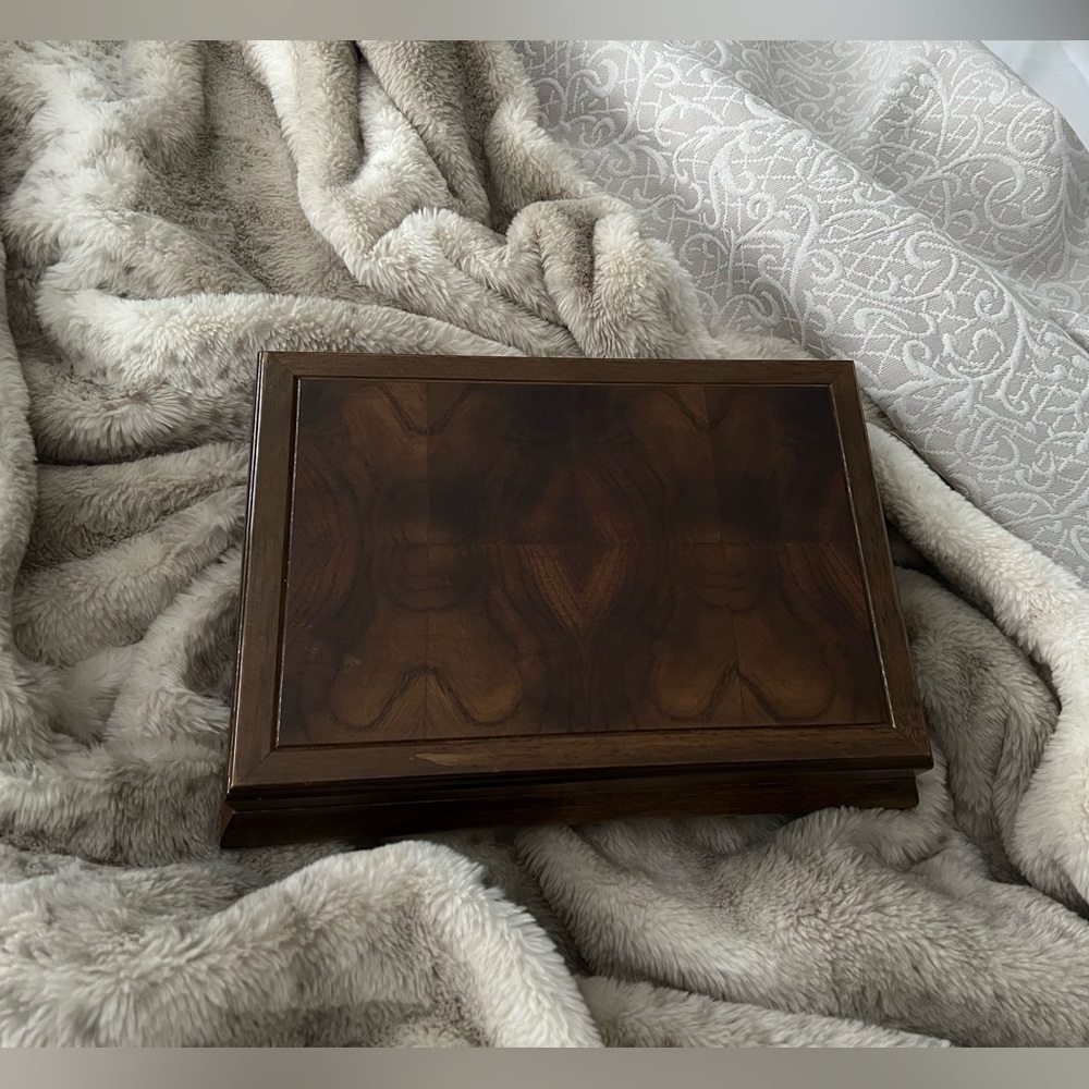 JAY Imports WOODEN JEWELRY Box c1980